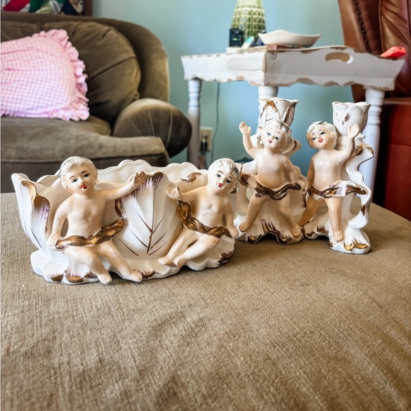 Royal Sealy Other - Royal Sealy porcelain cherub console set